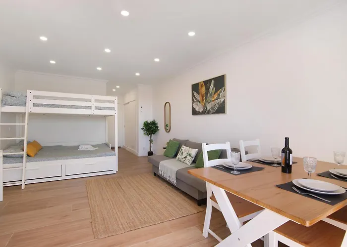 شقة Lovely And New In Oura