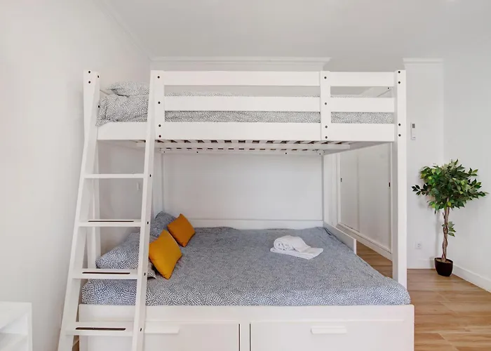 Lovely And New In Oura * البوفيرا