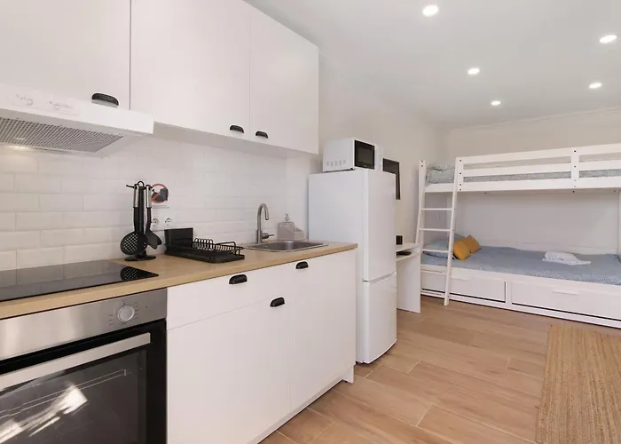 شقة Lovely And New In Oura